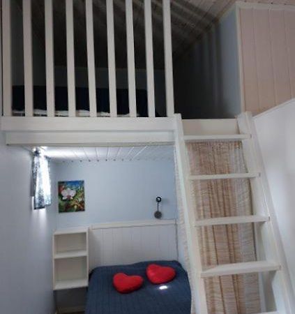 Lugnt Och Centralt Strömstad Екстериор снимка